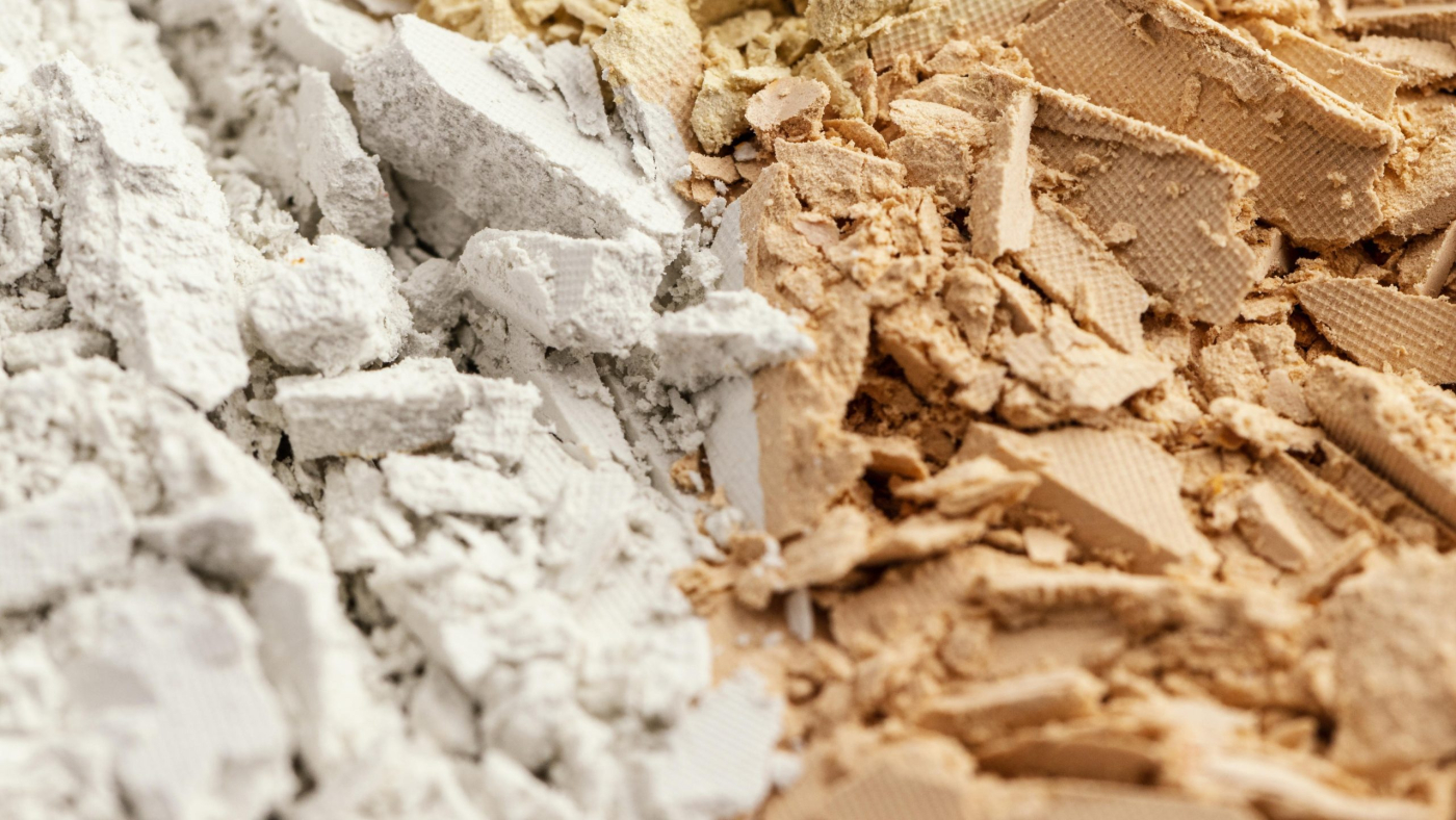 two-colors-pigmented-powder-close-up